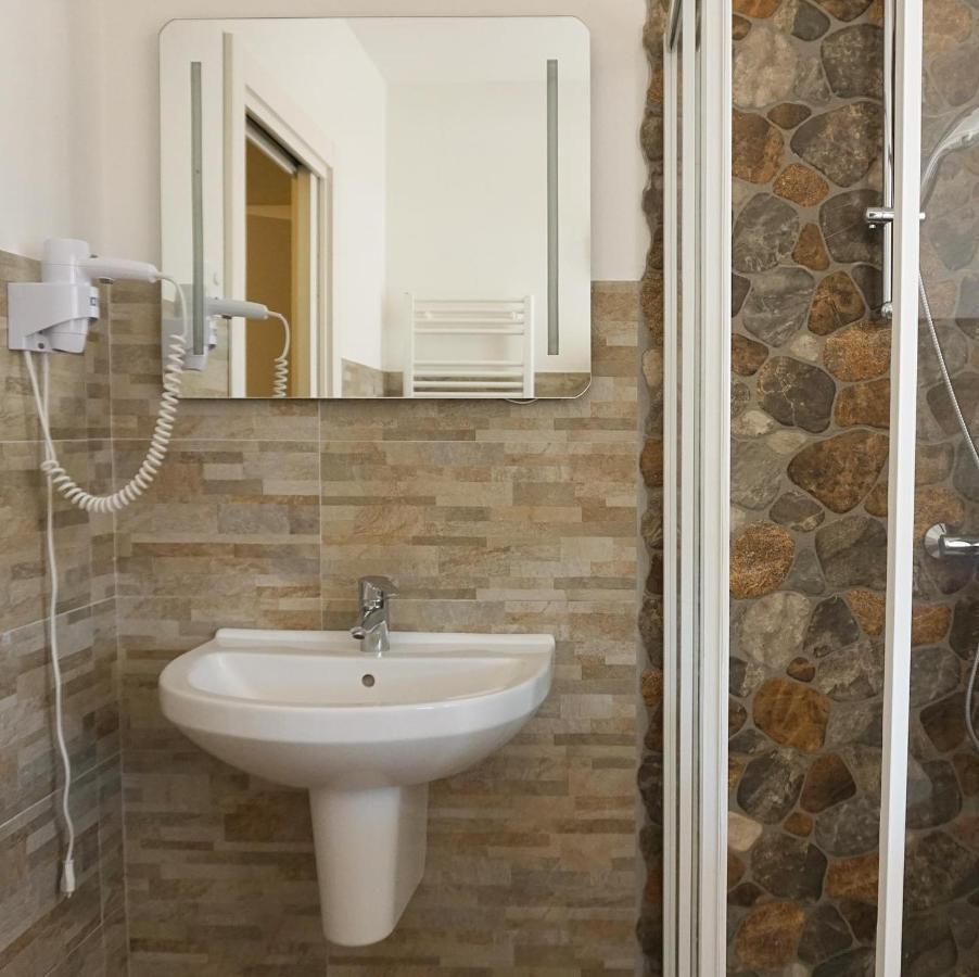Agriturismo & Agricamping Serena Pastrengo Eksteriør billede