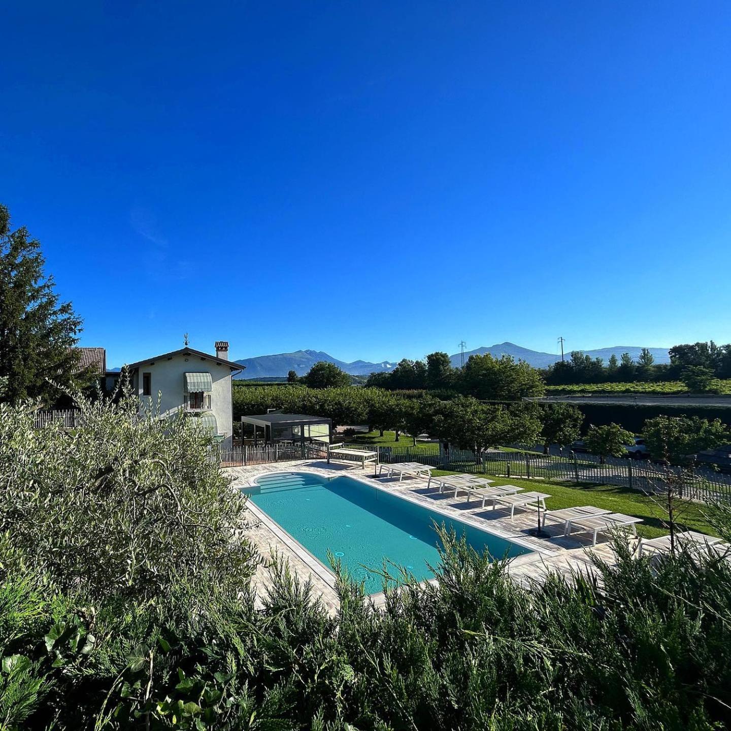 Agriturismo & Agricamping Serena Pastrengo Eksteriør billede
